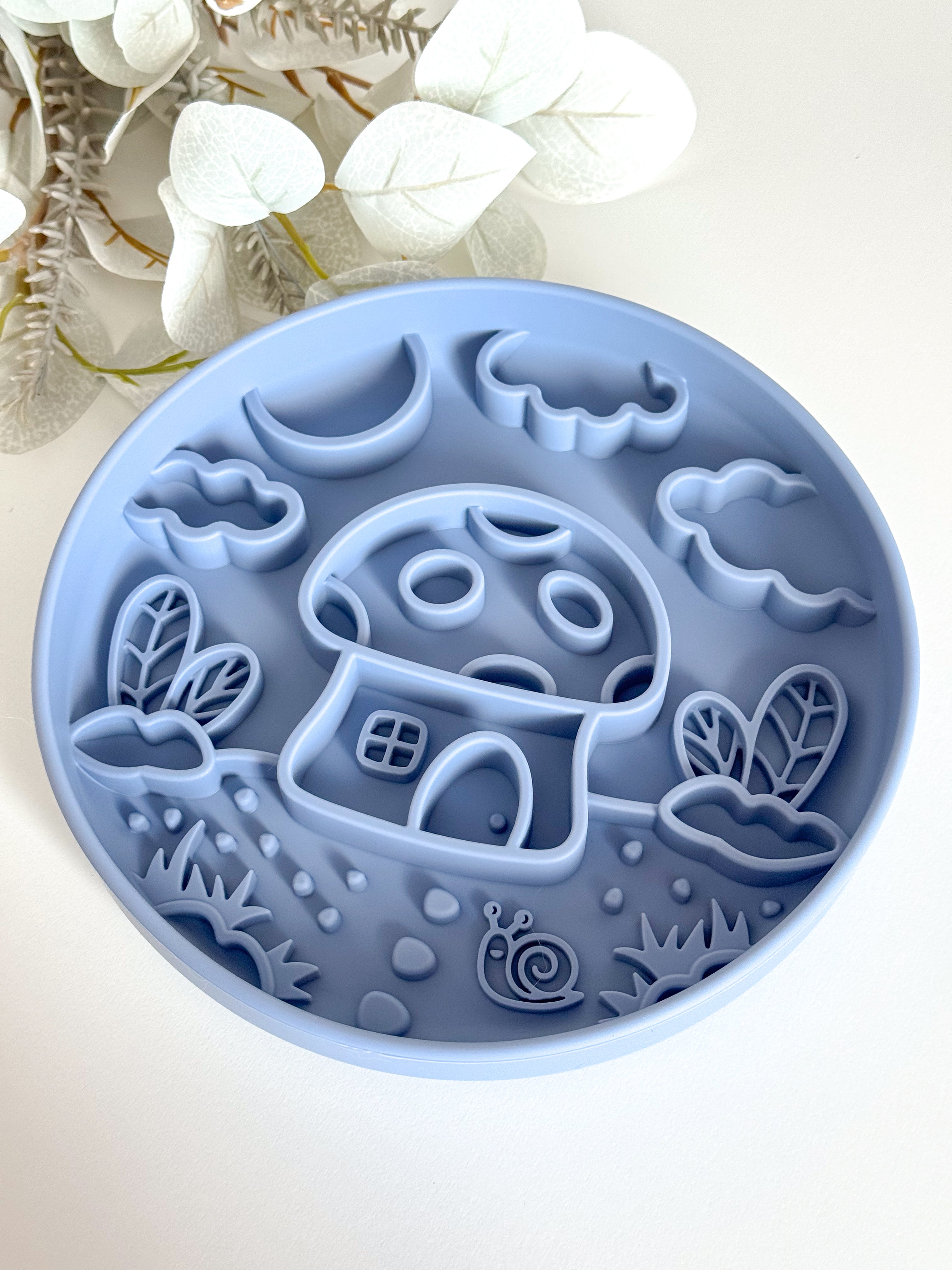 Slow Bowl Magic Mushroom – Feeding Mat Dog Bowl | BPA-Free Silicone Pet Bowl