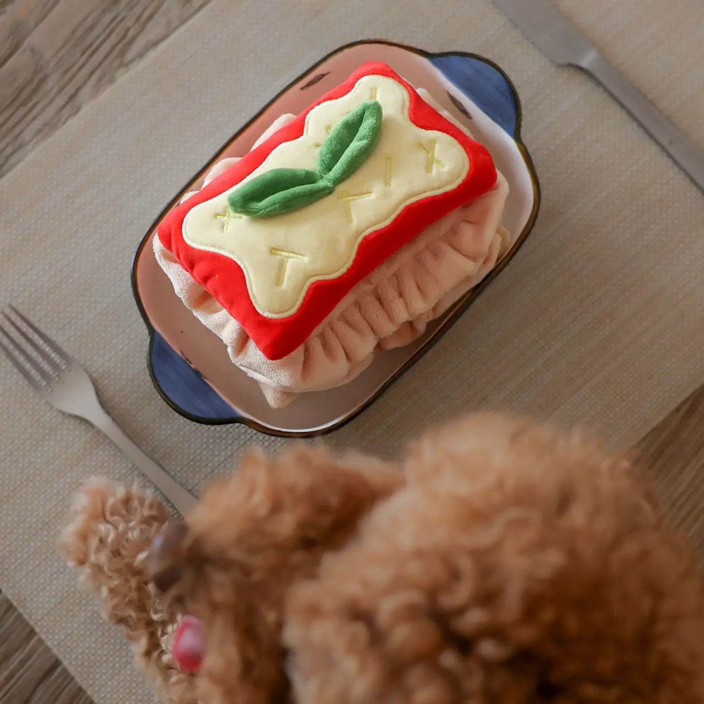 Lasagna Nosework Toy