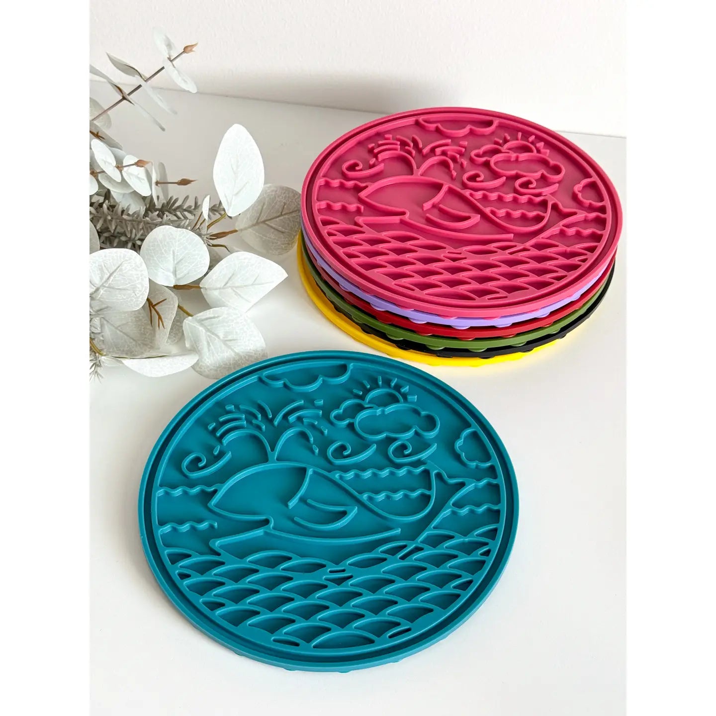 Whale Licking Mat | Fun & Calming Pet Enrichment Mat